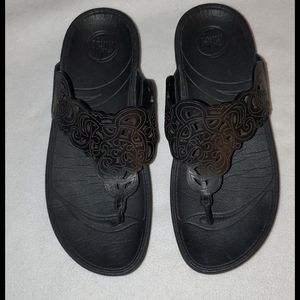 FitFlops black flip flops